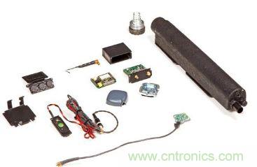 順時針方向依次為電池組、GPS天線、發(fā)射/接收單元和磁力安裝支架