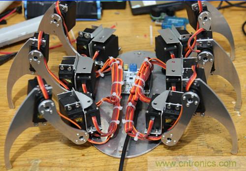 DIY:自制無線控制機器人