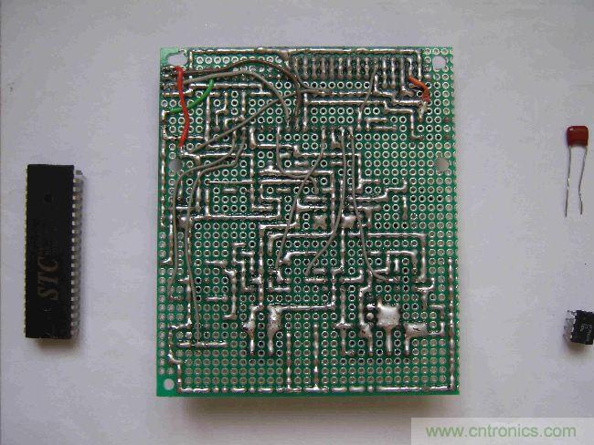 DIY集電容、電感和頻率為一體的測(cè)量?jī)x器
