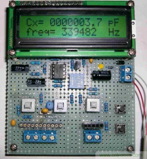 DIY集電容、電感和頻率為一體的測(cè)量?jī)x器