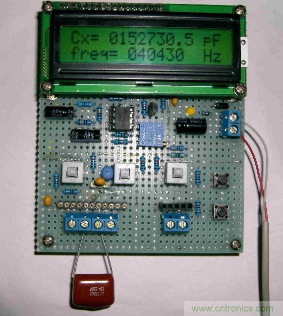 DIY集電容、電感和頻率為一體的測(cè)量?jī)x器
