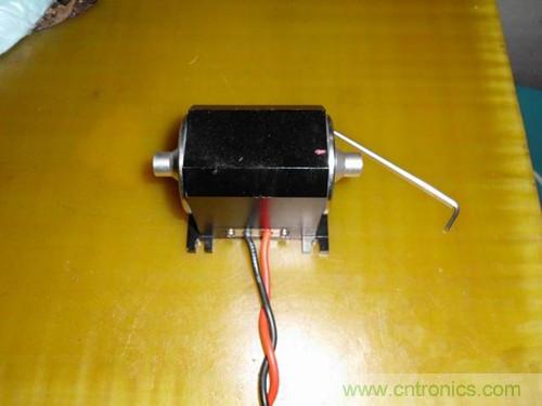 這貨一萬三？50W半導(dǎo)體激光模塊拆解