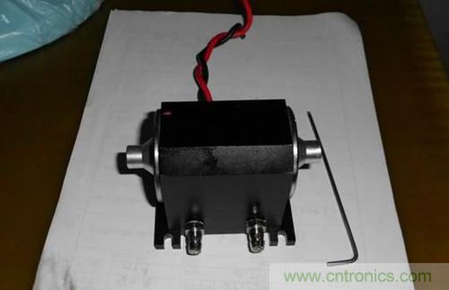 這貨一萬三？50W半導(dǎo)體激光模塊拆解