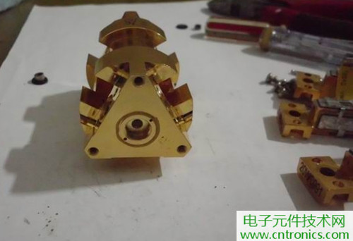 這貨一萬三？50W半導(dǎo)體激光模塊拆解