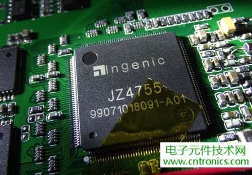 探秘電子紙！一款電紙書的電子墨水屏拆解