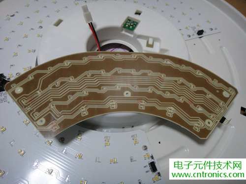 高端大氣上檔次！智能遙控調(diào)光LED吸頂燈拆解