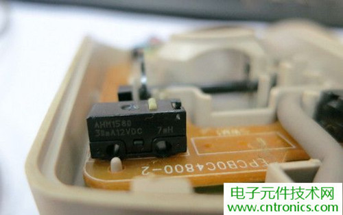 殿堂級(jí)機(jī)械鼠標(biāo)拆解：嘆精致做工！