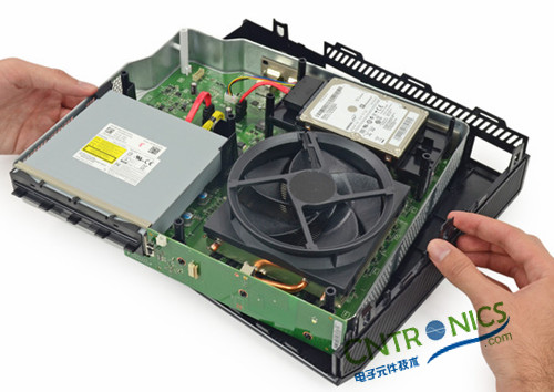 不容錯(cuò)過！大神級(jí)拆解力作：X-BOX ONE 解密內(nèi)部結(jié)構(gòu)!！