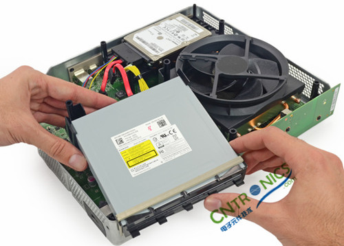 不容錯(cuò)過！大神級(jí)拆解力作：X-BOX ONE 解密內(nèi)部結(jié)構(gòu)!！