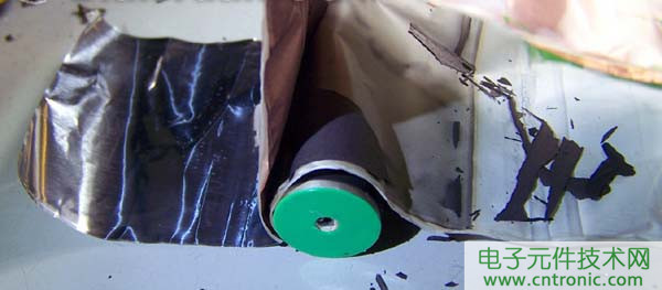 筆記本電池拆解，探秘電池內(nèi)部結(jié)構(gòu)