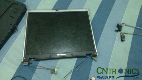 創(chuàng)意DIY：將筆記本大卸八塊做成臺式機！