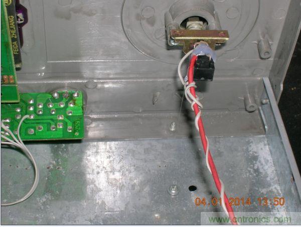巧奪天工！大神利用山寨功放為高性價(jià)比逆變器"穿新衣"