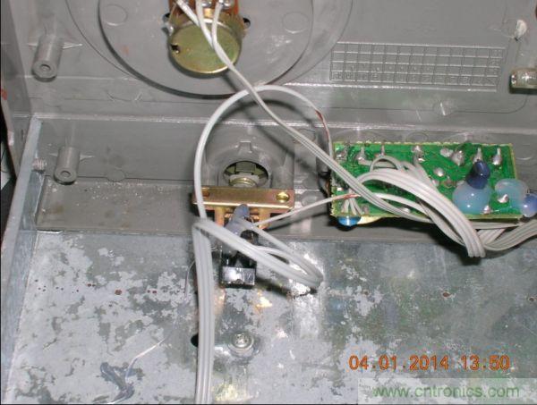 巧奪天工！大神利用山寨功放為高性價(jià)比逆變器"穿新衣"