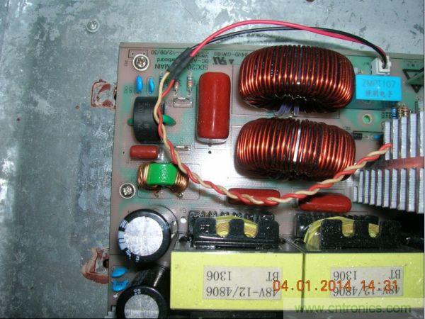 巧奪天工！大神利用山寨功放為高性價(jià)比逆變器“穿新衣”