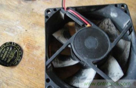 創(chuàng)意DIY！迷你風(fēng)力發(fā)電機(jī)！