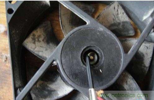 創(chuàng)意DIY！迷你風(fēng)力發(fā)電機(jī)！