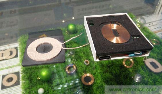 無(wú)線充電發(fā)端產(chǎn)品的演進(jìn)，厚度大大減小。發(fā)端產(chǎn)品已經(jīng)可以做到1.5mm厚度（整體厚度）前一代的產(chǎn)品大概在3.5mm。