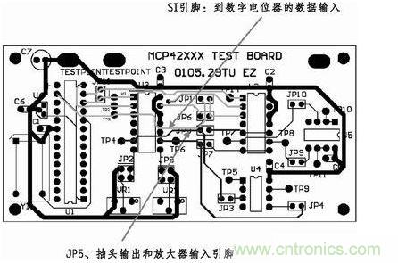 這是對圖2所示電路的第一次布線嘗試。此配置在模擬線路上產生不規(guī)律的噪聲，這是因為在特定數(shù)字走線上的數(shù)據(jù)輸入碼隨著數(shù)字電位器的編程需求而改變。