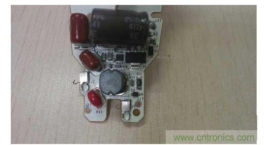 二、連接方式：