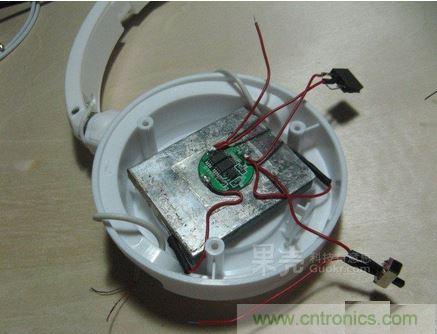 DIY頭戴式藍(lán)牙耳機(jī)，