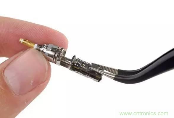 不會(huì)取代手指的Apple Pencil ，究竟有什么特別？