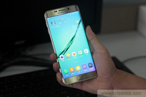 三星S6 Edge+拆解：比S6 Edge加在哪里？