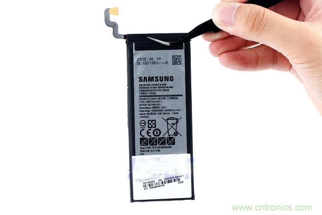 Galaxy Note5拆解，與S系列差距日漸模糊