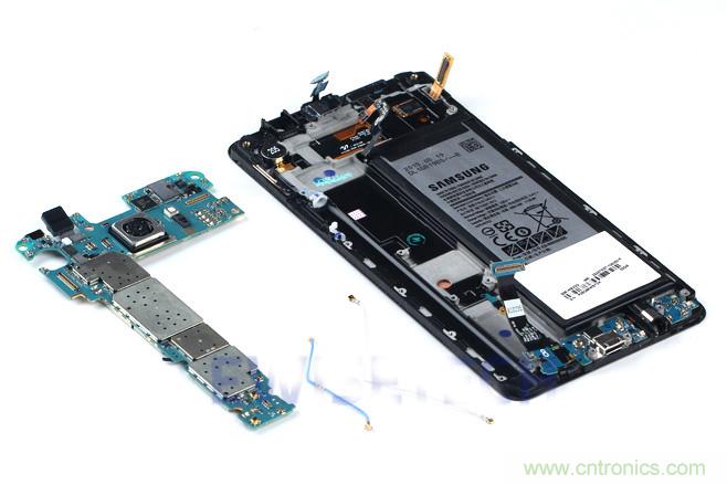 Galaxy Note5拆解，與S系列差距日漸模糊