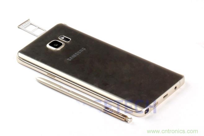 Galaxy Note5拆解，與S系列差距日漸模糊