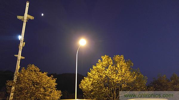 業(yè)界良心 LG V10 評測:剛毅、冷峻，不失人性化