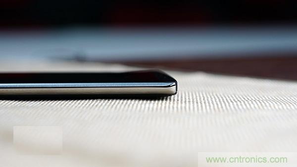 業(yè)界良心 LG V10 評測:剛毅、冷峻，不失人性化