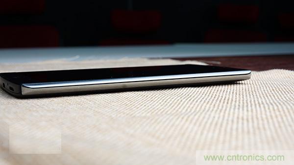 業(yè)界良心 LG V10 評測:剛毅、冷峻，不失人性化