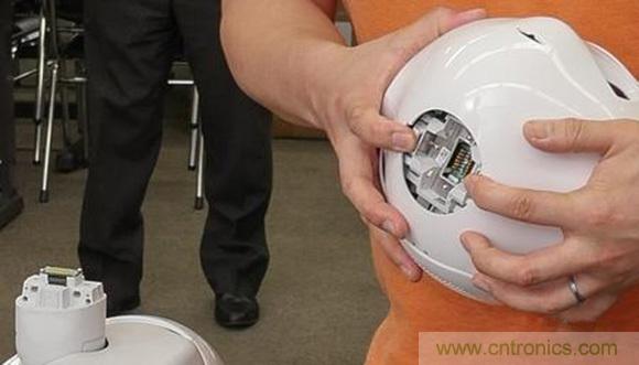 拆解筆記本不過癮，那就來拆拆日本情感機(jī)器人吧！