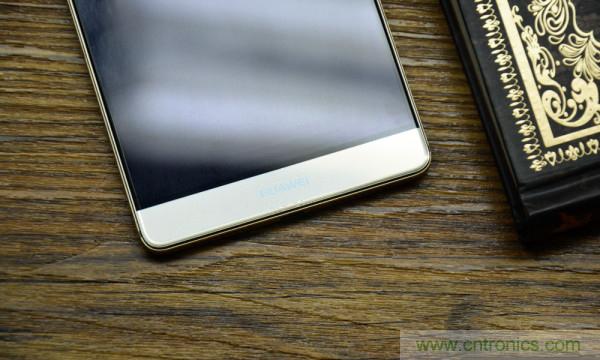 新旗艦Mate 8全評測：橫空出世！能否延續(xù)一機(jī)難求？