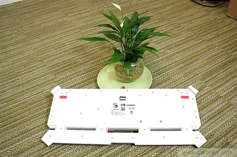 曾經(jīng)的網(wǎng)吧統(tǒng)治者&mdash;雙飛燕血手幽靈機(jī)械鍵盤，真世界最快？