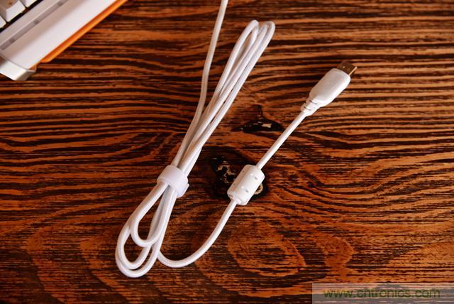 左手寫愛，右手寫他&mdash;&mdash;從此鍵盤鼠標(biāo)不分家！