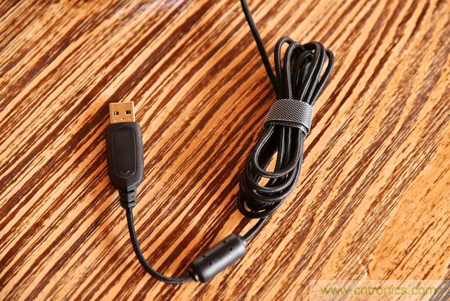 左手寫愛，右手寫他&mdash;&mdash;從此鍵盤鼠標(biāo)不分家！