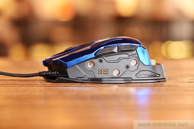 左手寫愛，右手寫他&mdash;&mdash;從此鍵盤鼠標(biāo)不分家！