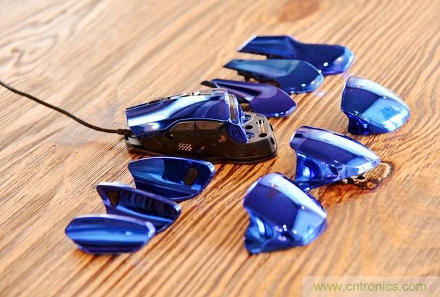 左手寫愛，右手寫他&mdash;&mdash;從此鍵盤鼠標(biāo)不分家！