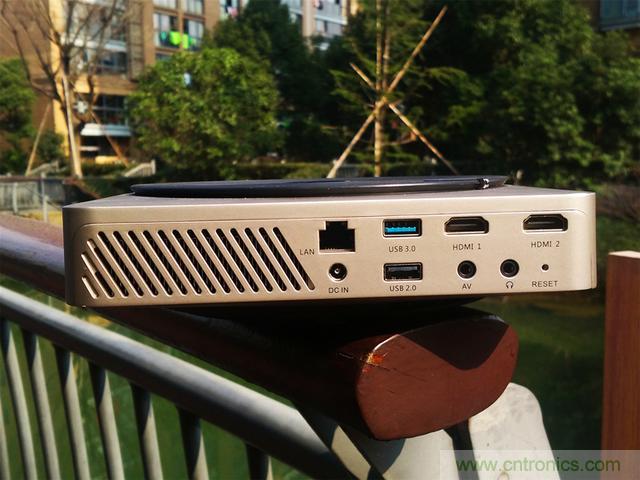 無屏電視時(shí)代已然來臨，客廳你做好準(zhǔn)備了嗎？