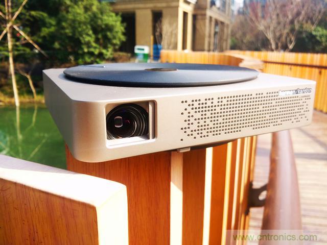 無屏電視時(shí)代已然來臨，客廳你做好準(zhǔn)備了嗎？