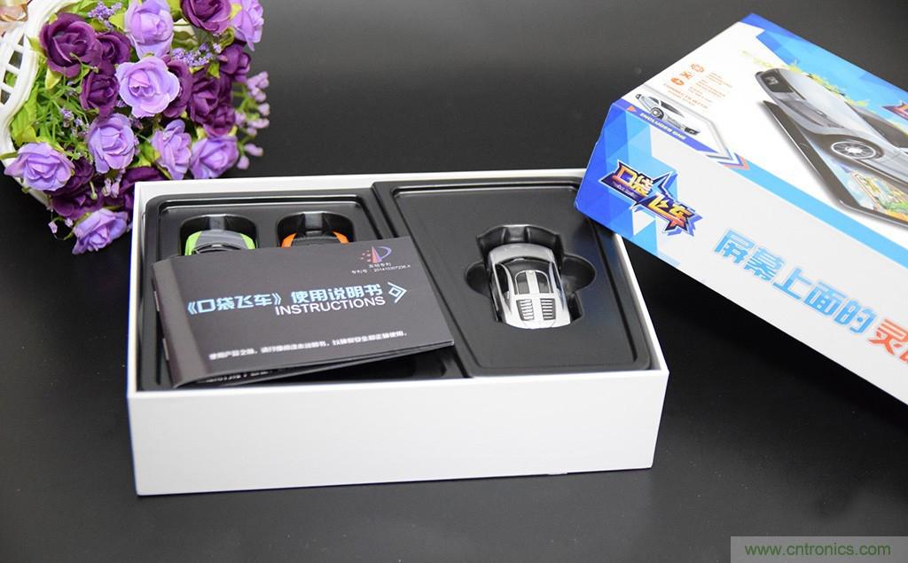 虛擬與現(xiàn)實(shí)相結(jié)合的飛車游戲，讓你體驗(yàn)速度與激情的碰撞！