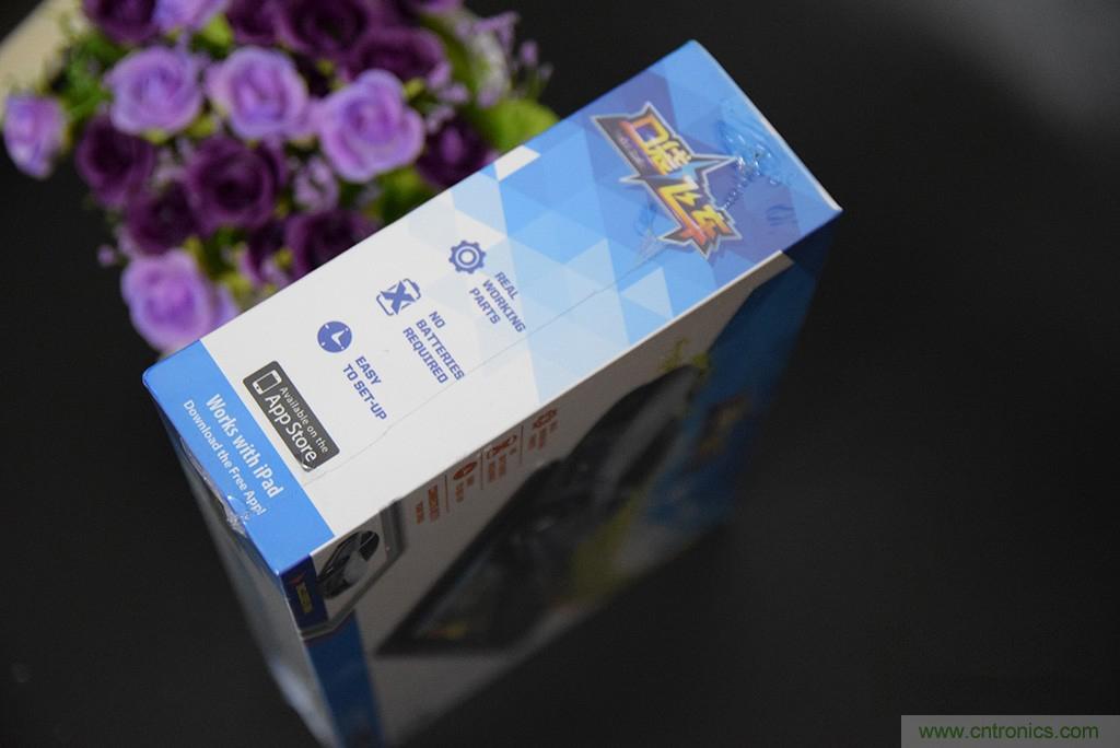 虛擬與現(xiàn)實(shí)相結(jié)合的飛車游戲，讓你體驗(yàn)速度與激情的碰撞！