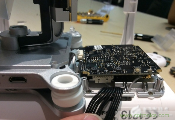 真飛機拆不著，那就來拆拆無人機&ldquo;鼻祖&rdquo;大疆吧！