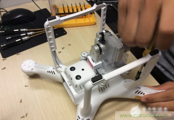 真飛機拆不著，那就來拆拆無人機&ldquo;鼻祖&rdquo;大疆吧！