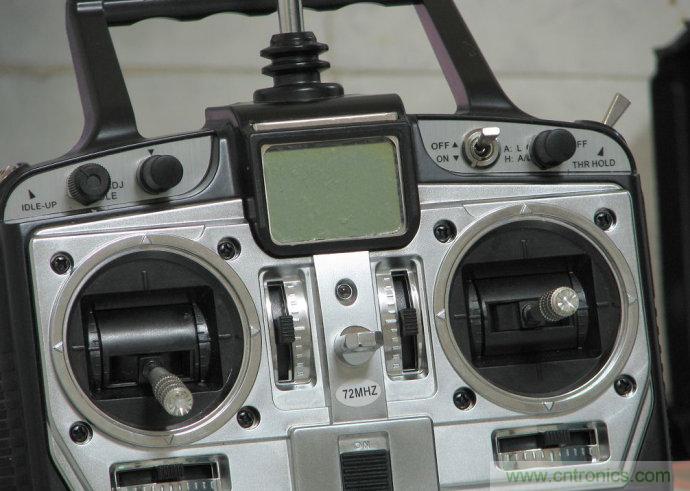 無人機(jī) DIY 制作全過程，酷得不要不要的！