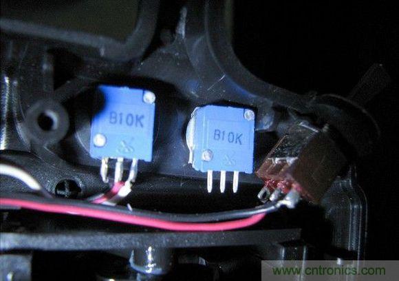 無人機(jī) DIY 制作全過程，酷得不要不要的！