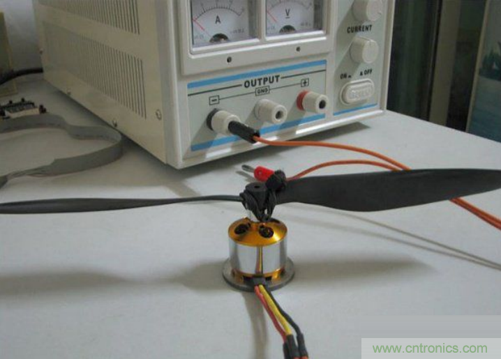 無人機(jī) DIY 制作全過程，酷得不要不要的！