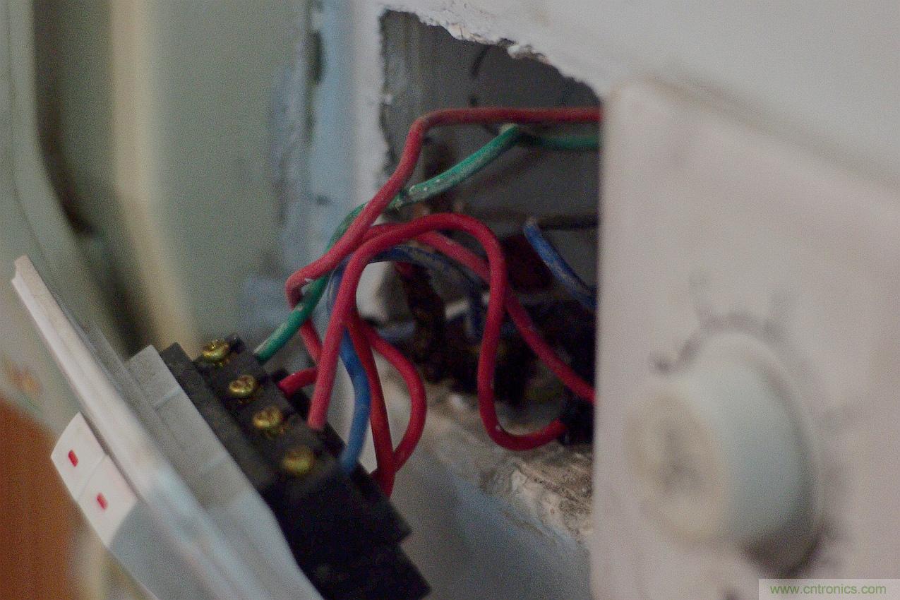 星球大戰(zhàn)原力釋放，無線控制易如反掌