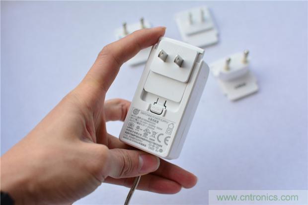 這個枕頭不僅能挽救睡眠還能挽救婚姻！